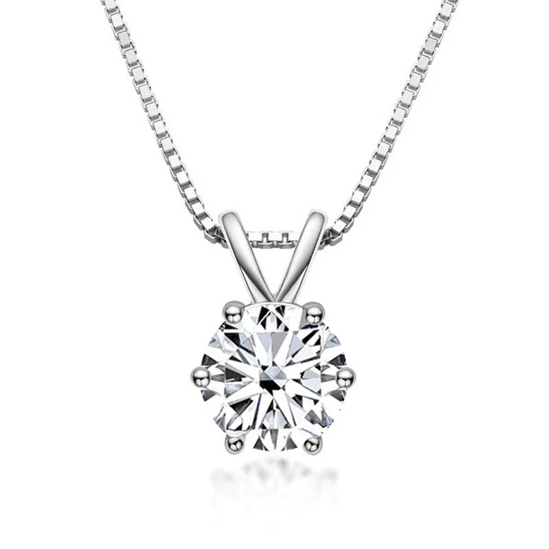 Elegáns Solitaire Nyaklánc Moissanittal